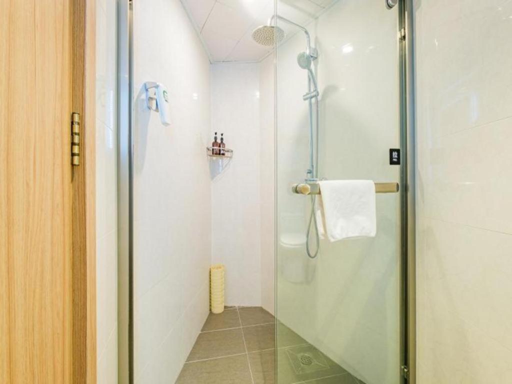Greentree Jingan Railway Station Xinzha Road Business Hotel 3*
